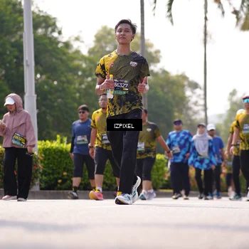 Runner Photo 6603115
