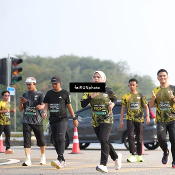 Runner Photo 6603130