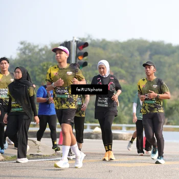 Runner Photo 6603335