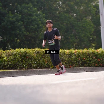 Runner Photo 6603395