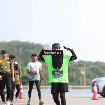 Runner Photo 6603476