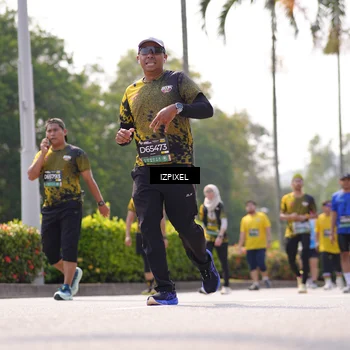 Runner Photo 6603578
