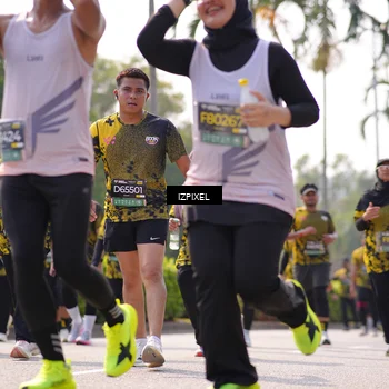 Runner Photo 6603687
