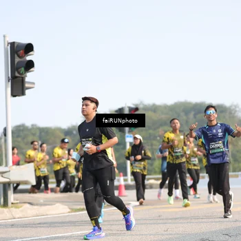 Runner Photo 6603701