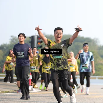 Runner Photo 6603753