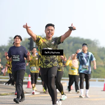 Runner Photo 6603755