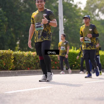 Runner Photo 6603805