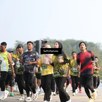 Runner Photo 6603829
