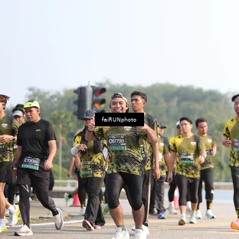 Runner Photo 6603885