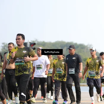 Runner Photo 6603913