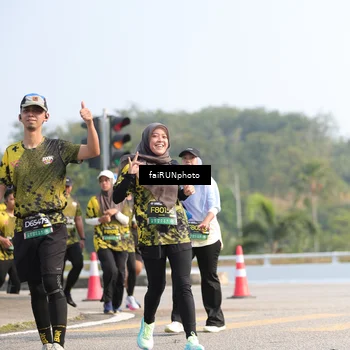 Runner Photo 6604011