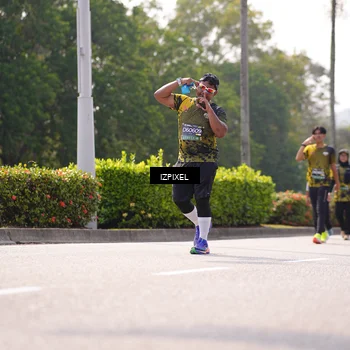 Runner Photo 6604020