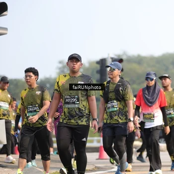 Runner Photo 6604131