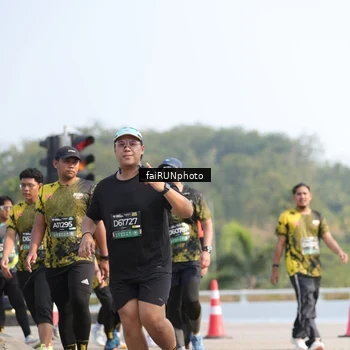 Runner Photo 6604132