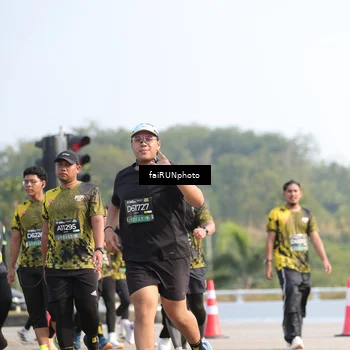 Runner Photo 6604145