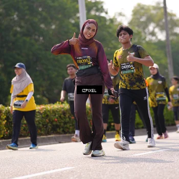Runner Photo 6604211