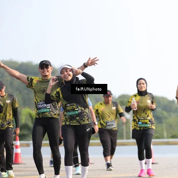 Runner Photo 6604216