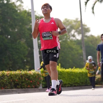Runner Photo 6604260