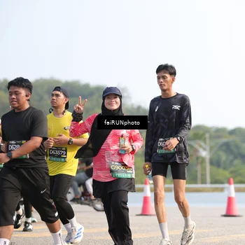 Runner Photo 6604291