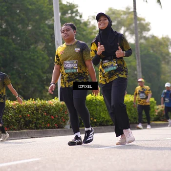 Runner Photo 6604415