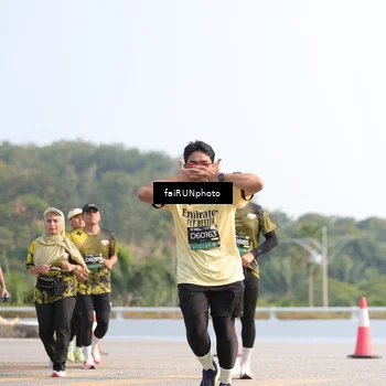 Runner Photo 6604467