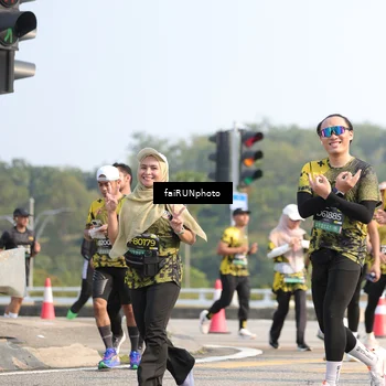 Runner Photo 6604497