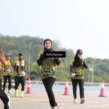 Runner Photo 6604656