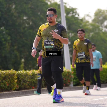 Runner Photo 6604699