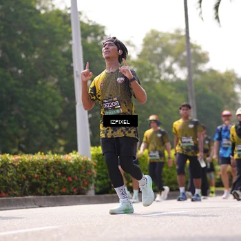 Runner Photo 6604745