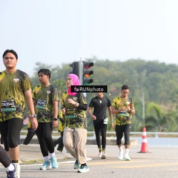 Runner Photo 6604818