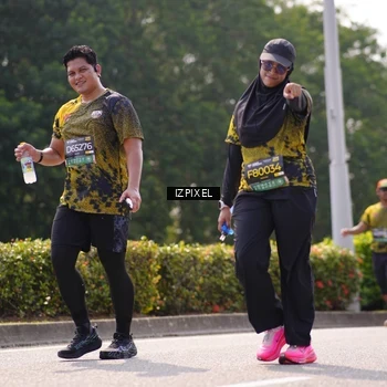 Runner Photo 6604890