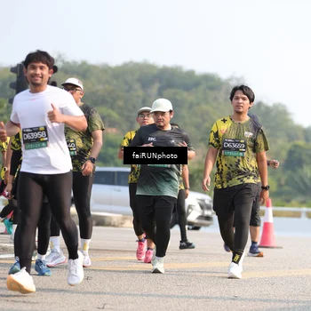 Runner Photo 6604942