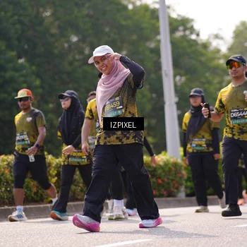 Runner Photo 6604978