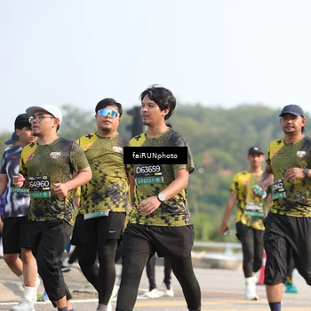 Runner Photo 6604995