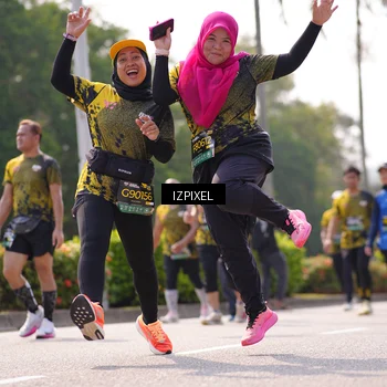 Runner Photo 6605004