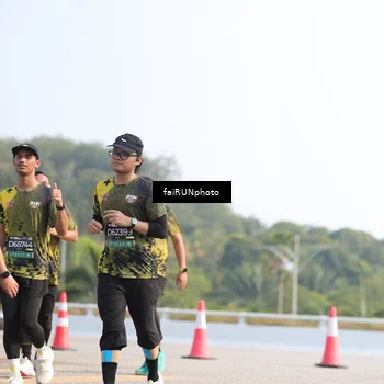 Runner Photo 6605011