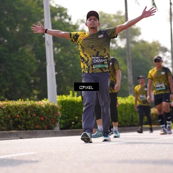 Runner Photo 6605059