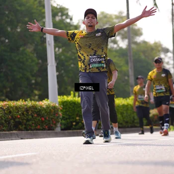 Runner Photo 6605062