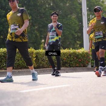 Runner Photo 6605073