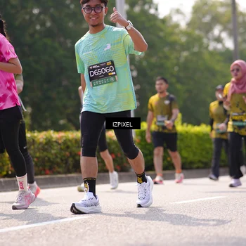 Runner Photo 6605221