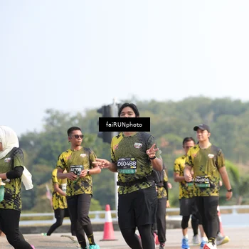 Runner Photo 6605245