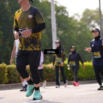 Runner Photo 6605309