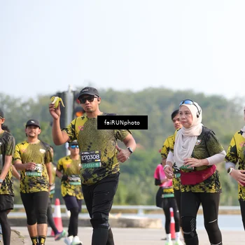 Runner Photo 6605316