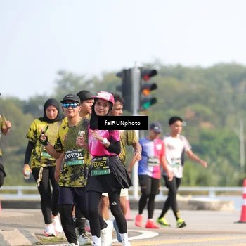 Runner Photo 6605355