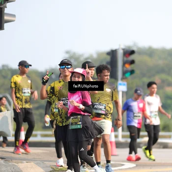 Runner Photo 6605356