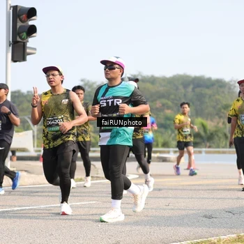 Runner Photo 6605518