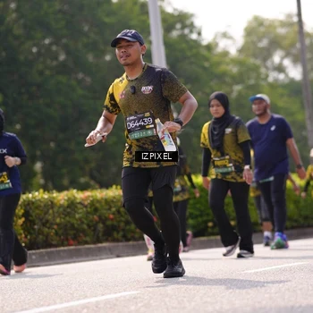 Runner Photo 6605527