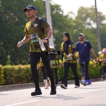 Runner Photo 6605528