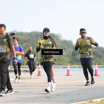Runner Photo 6605544