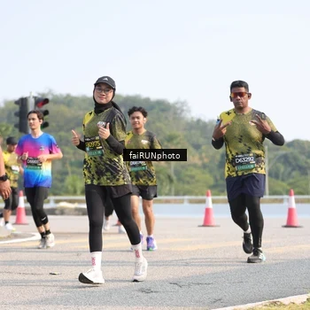 Runner Photo 6605566